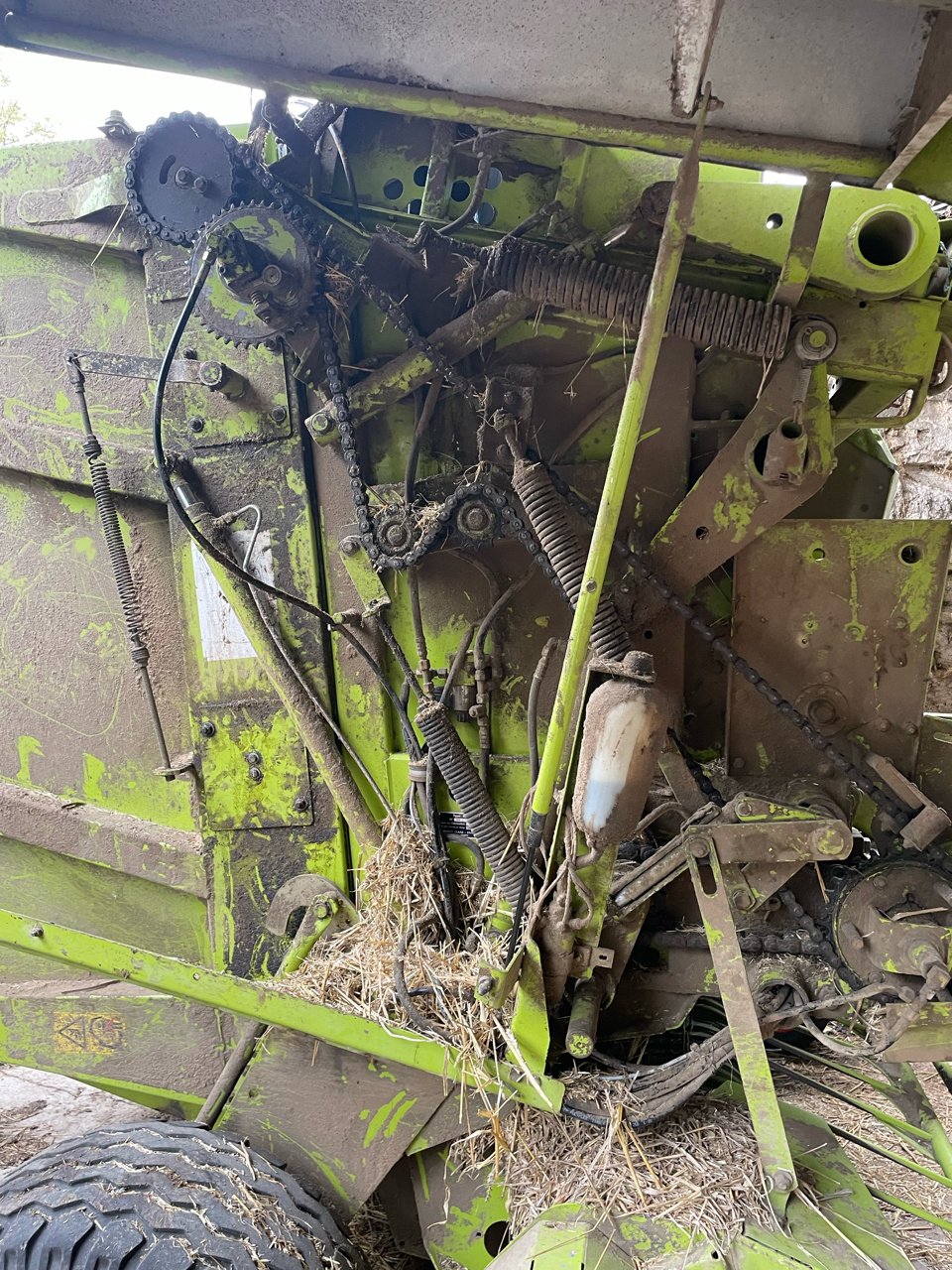 Rundballenpresse del tipo CLAAS Variant 180, Gebrauchtmaschine en Chauvoncourt (Imagen 10)