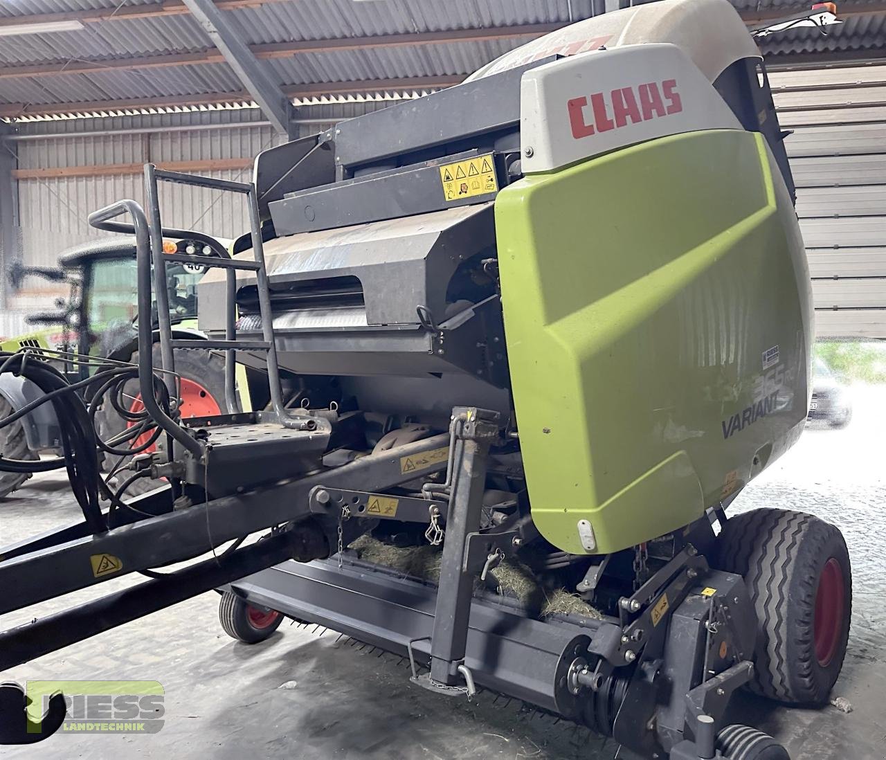 Rundballenpresse del tipo CLAAS VARIANT 365 RC PRO, Gebrauchtmaschine In Homberg/Ohm - Maulbach (Immagine 18)