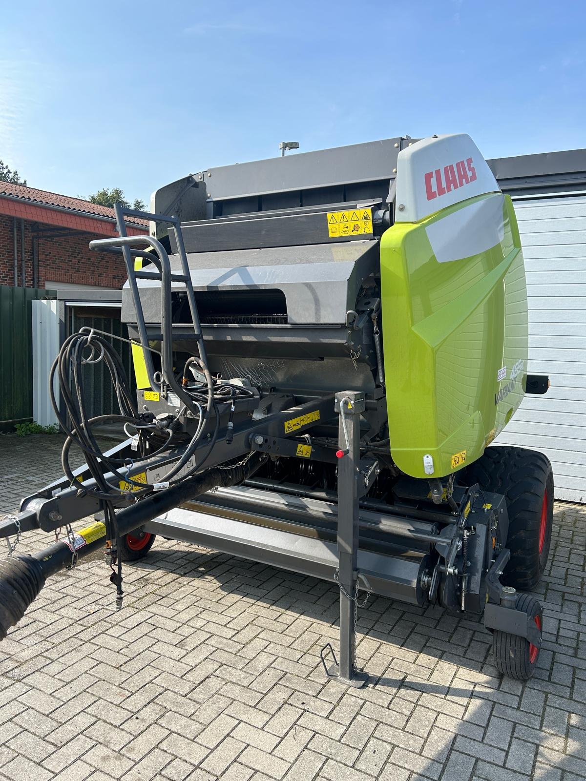 Rundballenpresse des Typs CLAAS Variant 365 RC, Gebrauchtmaschine in Esens (Bild 2)