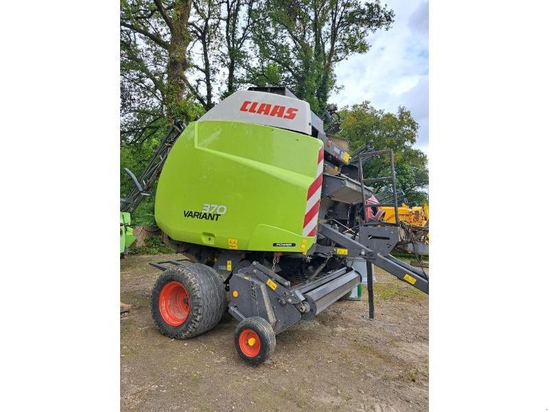 Rundballenpresse des Typs CLAAS VARIANT 370, Gebrauchtmaschine in PONTIVY (Bild 1)