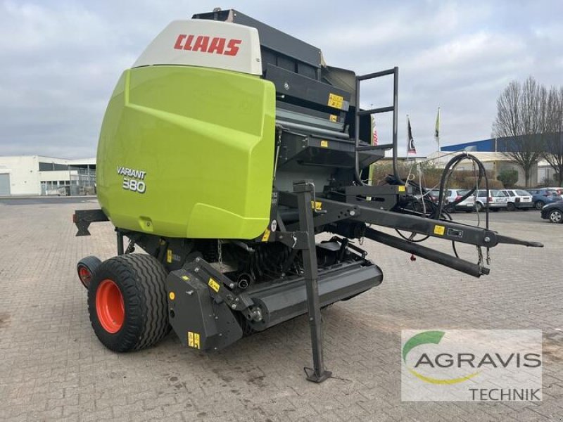 Rundballenpresse typu CLAAS VARIANT 380 RC, Gebrauchtmaschine v Alpen (Obrázek 2)