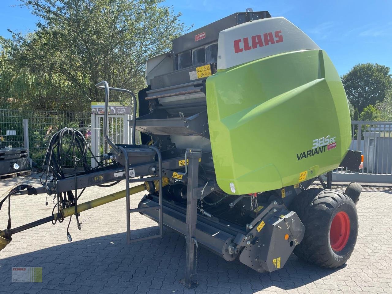 Rundballenpresse tip CLAAS Variant 385 RC, Gebrauchtmaschine in Hessen - Reinheim (Poză 1)