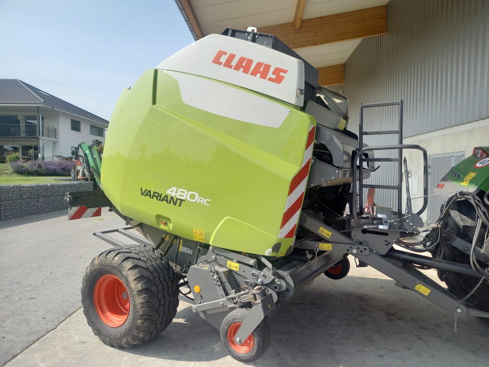 Rundballenpresse des Typs CLAAS Variant 480 RC, Gebrauchtmaschine in Hasle b. Burgdorf (Bild 3)