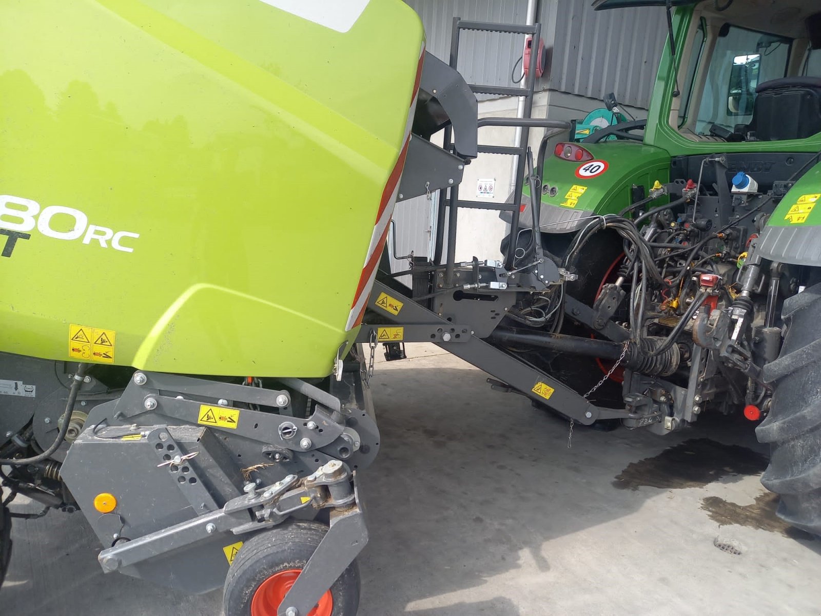 Rundballenpresse des Typs CLAAS Variant 480 RC, Gebrauchtmaschine in Hasle b. Burgdorf (Bild 9)