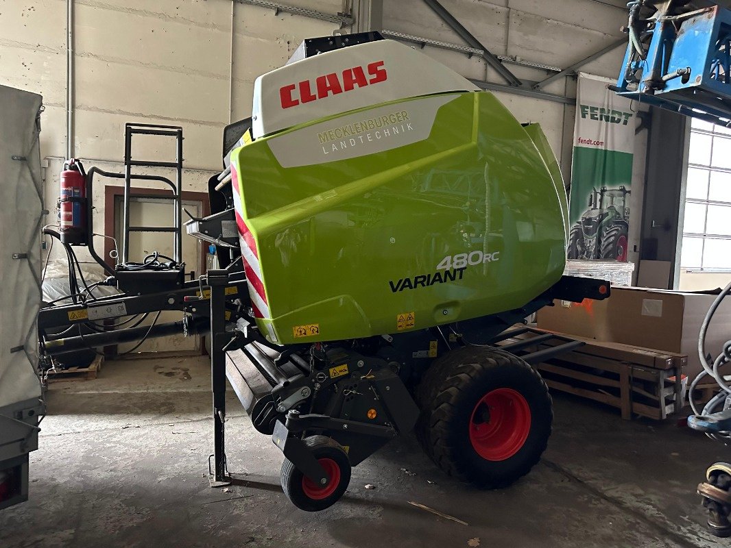 Rundballenpresse des Typs CLAAS Variant 480 RC, Gebrauchtmaschine in Bützow (Bild 1)