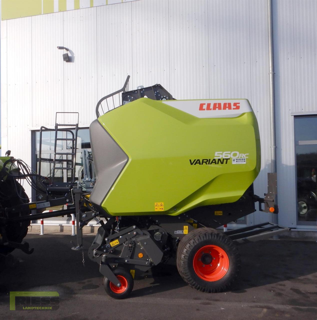 Rundballenpresse типа CLAAS VARIANT 560 RC PRO, Gebrauchtmaschine в Homberg (Ohm) - Maulbach (Фотография 11)