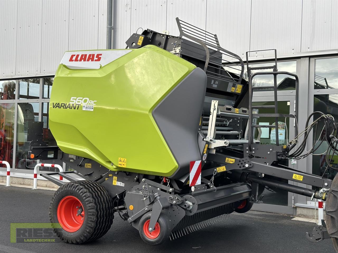 Rundballenpresse tipa CLAAS VARIANT 560 RC PRO, Gebrauchtmaschine u Homberg (Ohm) - Maulbach (Slika 2)