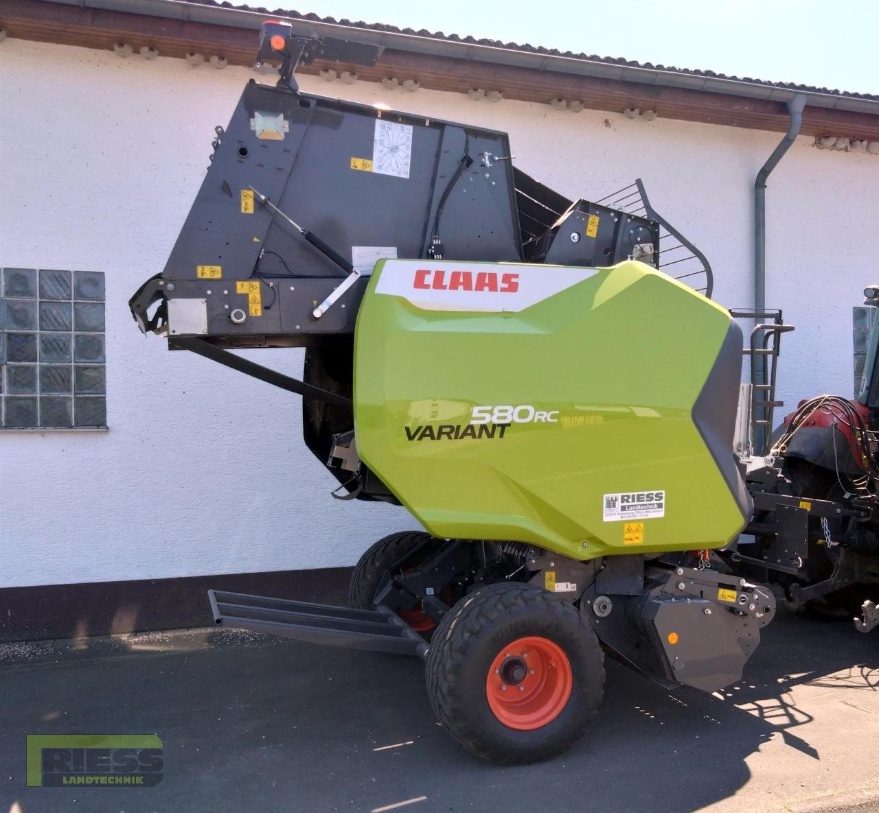 Rundballenpresse του τύπου CLAAS VARIANT 580 RC PRO, Neumaschine σε Homberg/Ohm - Maulbach (Φωτογραφία 11)