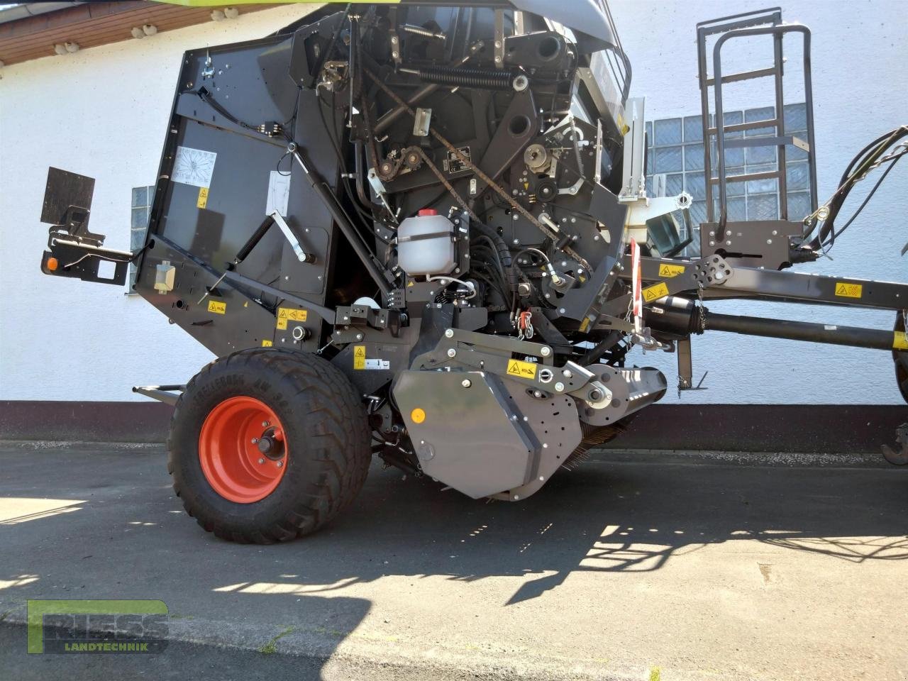 Rundballenpresse des Typs CLAAS VARIANT 580 RC PRO, Neumaschine in Homberg (Ohm) - Maulbach (Bild 13)