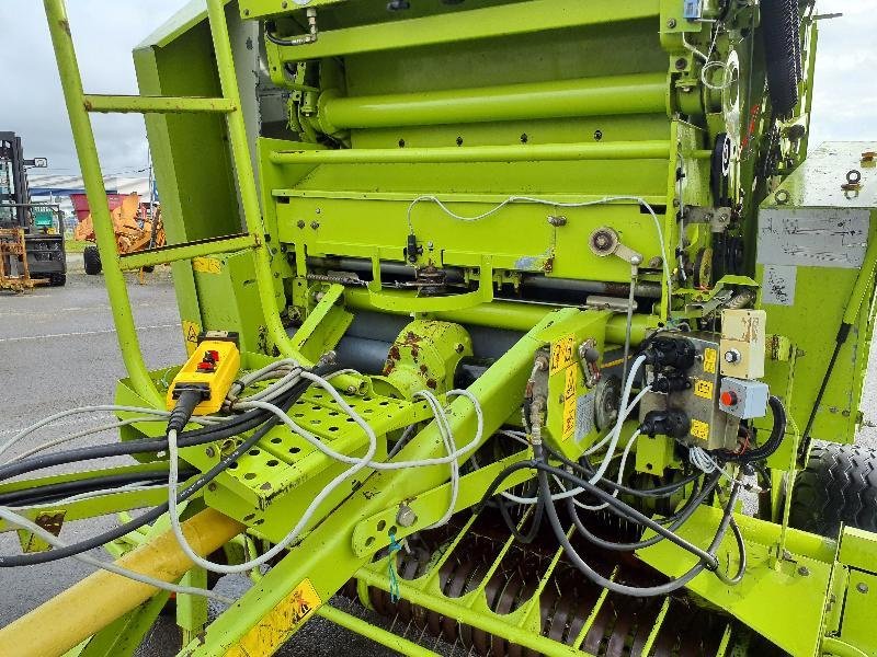 Rundballenpresse tip CLAAS VARIANT180, Gebrauchtmaschine in ANTIGNY (Poză 10)