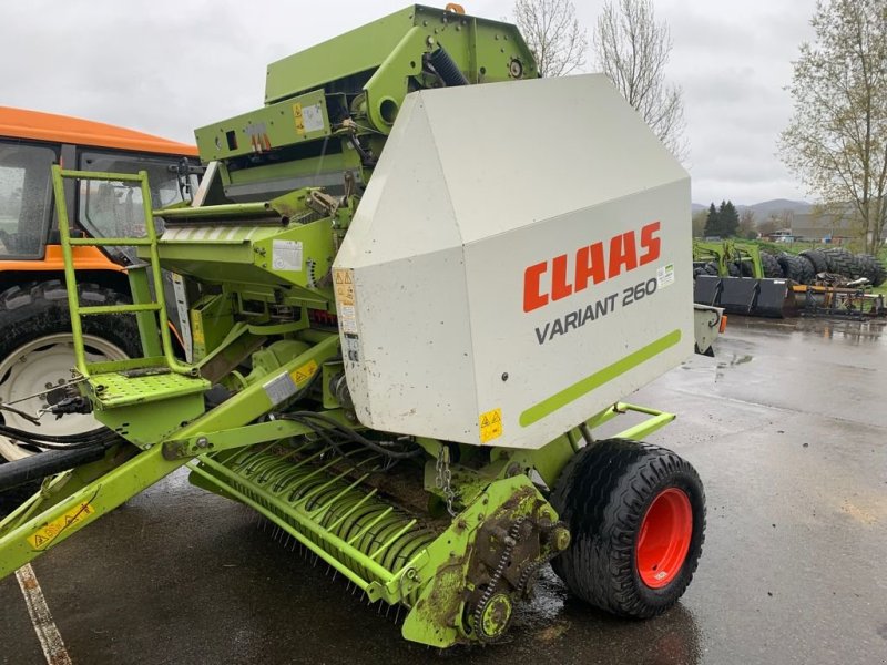 Rundballenpresse tip CLAAS VARIANT260, Gebrauchtmaschine in SAINT GAUDENS (Poză 1)