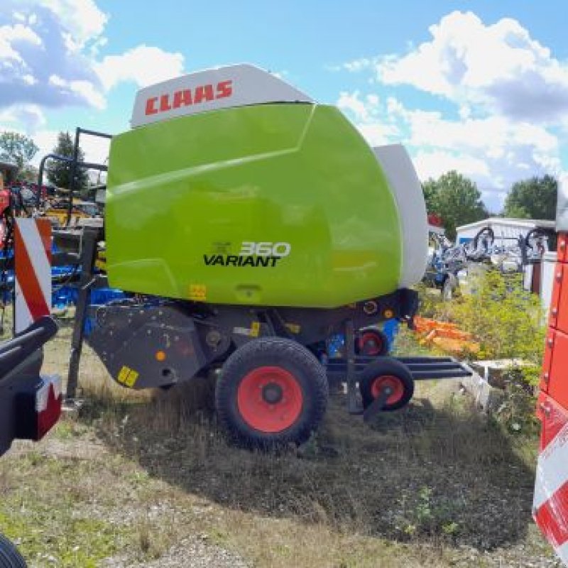 Rundballenpresse des Typs CLAAS VARIANT360RF, Gebrauchtmaschine in Belleville sur Meuse (Bild 1)