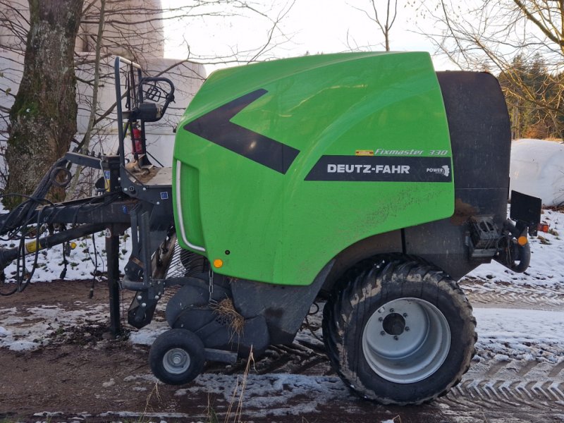 Rundballenpresse des Typs Deutz-Fahr Fixmaster 330 11000 Ballen guter Zusatnd, Gebrauchtmaschine in Palling (Bild 1)