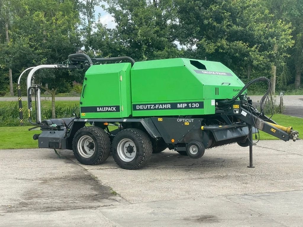 Rundballenpresse типа Deutz-Fahr MP 130 Balenpers wikkelaar, Gebrauchtmaschine в Ruinerwold (Фотография 1)