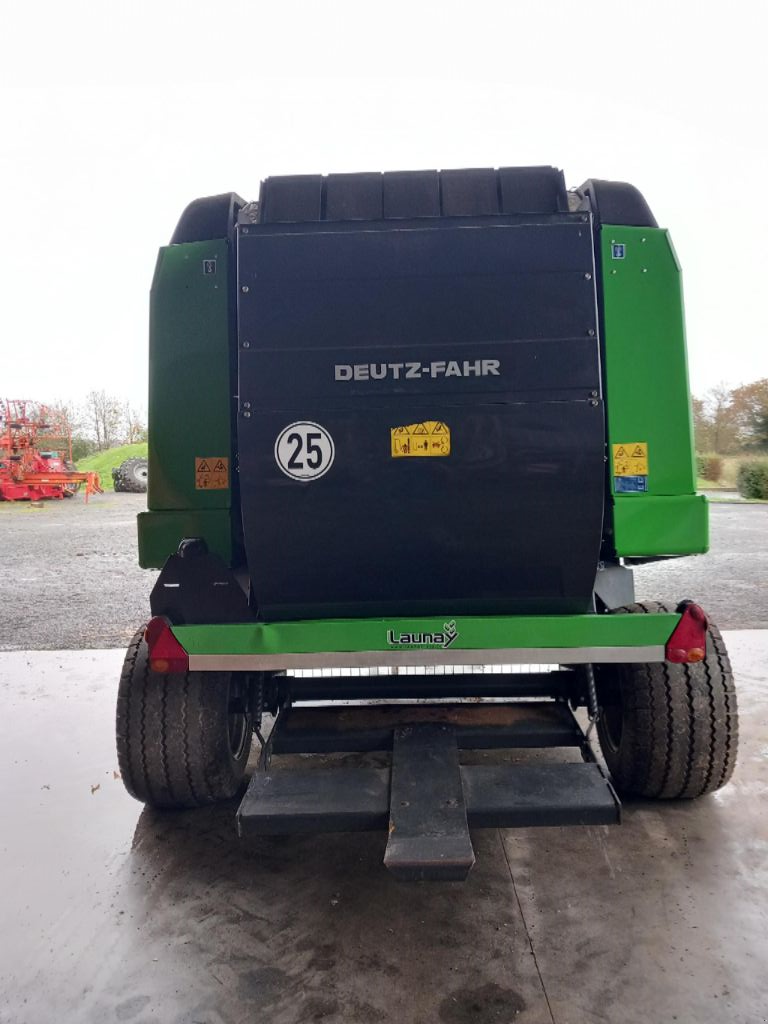 Rundballenpresse a típus Deutz-Fahr Varimaster 560 Optifeed, Gebrauchtmaschine ekkor: BRECE (Kép 4)