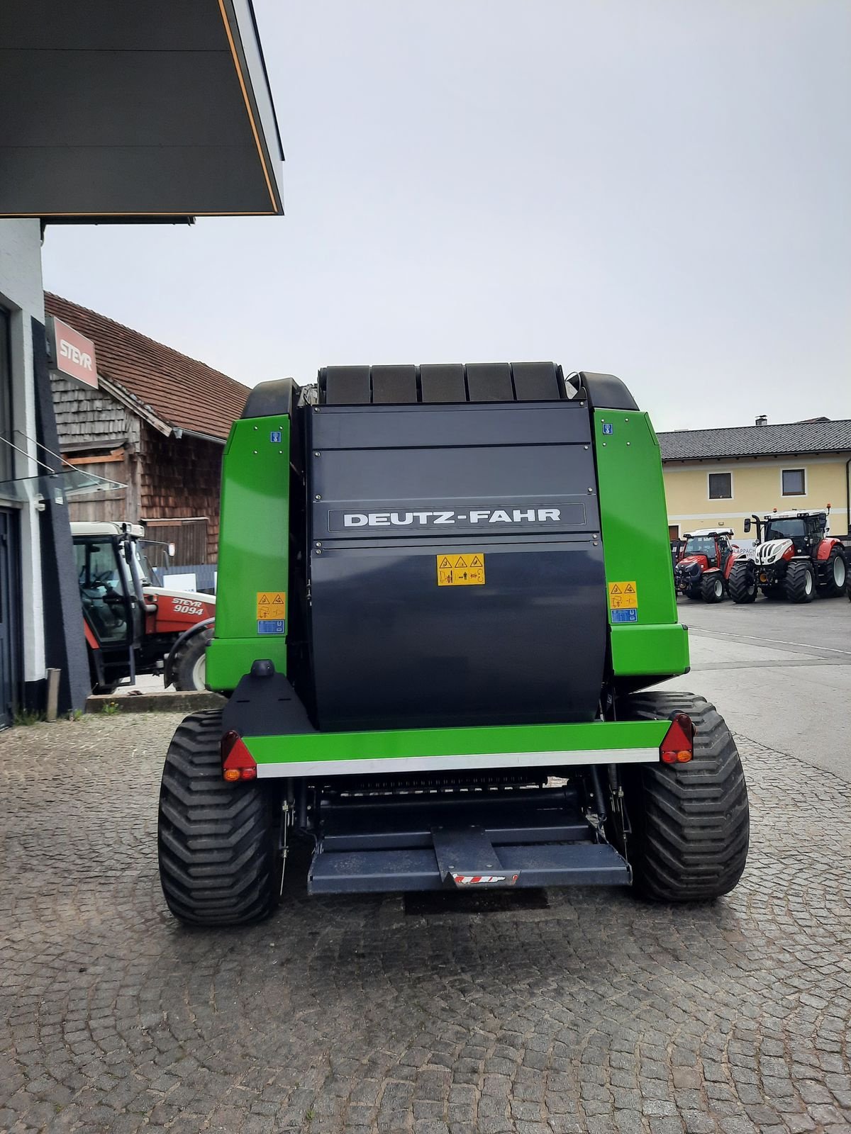 Rundballenpresse des Typs Deutz-Fahr Varimaster 560, Gebrauchtmaschine in Berndorf (Bild 4)