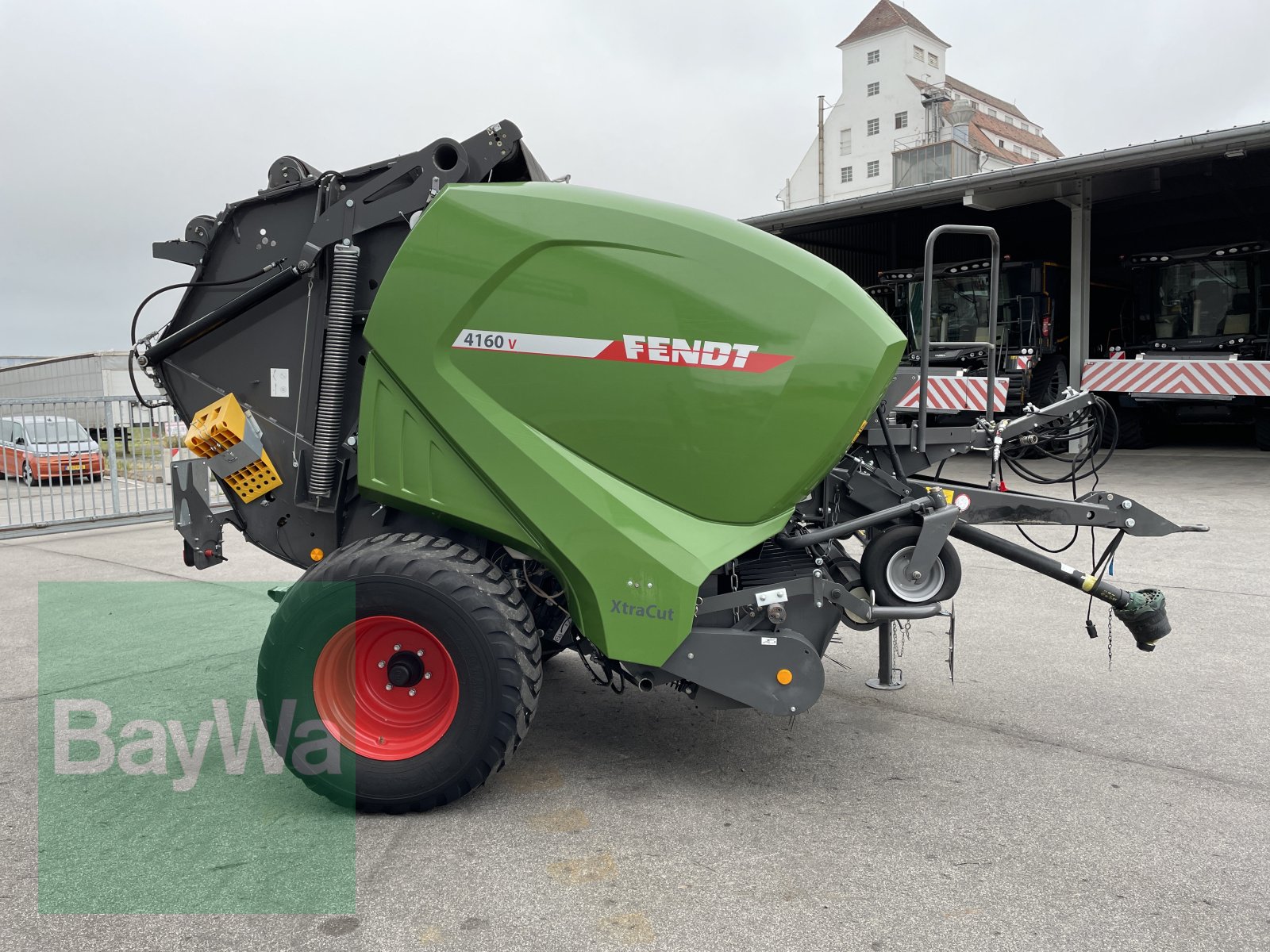 Rundballenpresse van het type Fendt 4160 V XTRA, Gebrauchtmaschine in Bamberg (Foto 4)