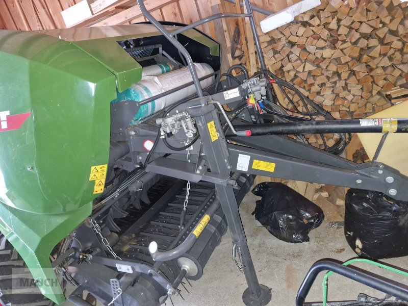 Rundballenpresse tipa Fendt Presse 2125 F, Gebrauchtmaschine u Burgkirchen (Slika 1)