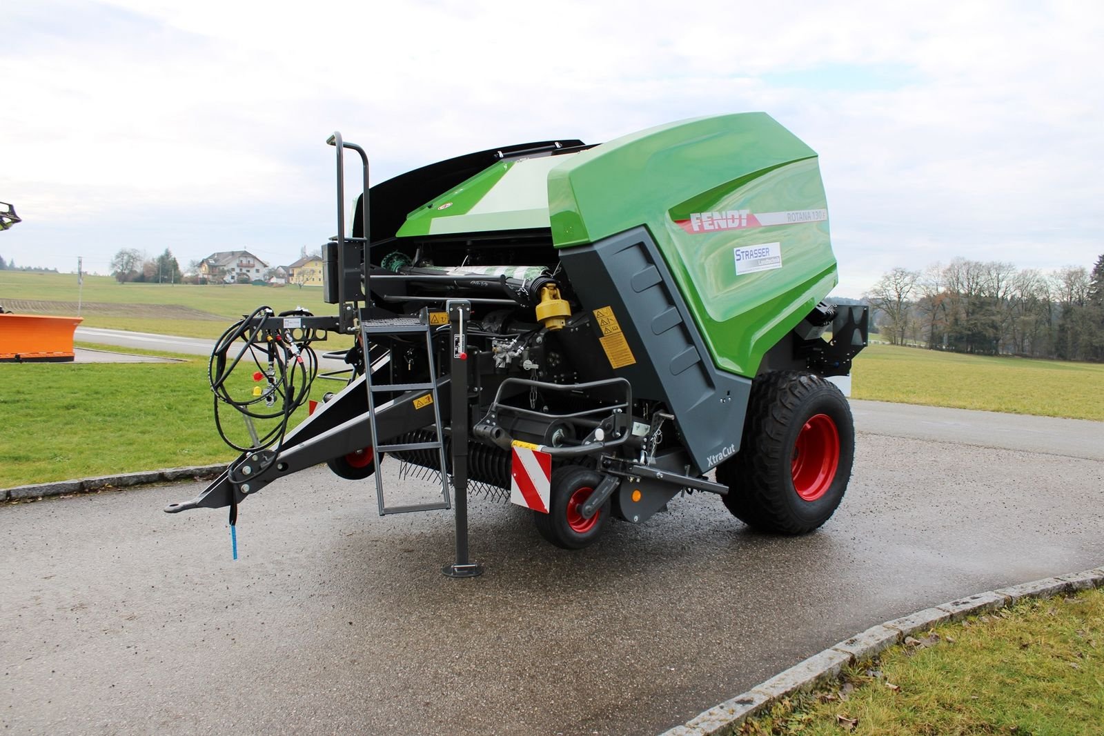 Rundballenpresse del tipo Fendt Rotana 130 F Xtra, Neumaschine In Neukirchen am Walde  (Immagine 2)