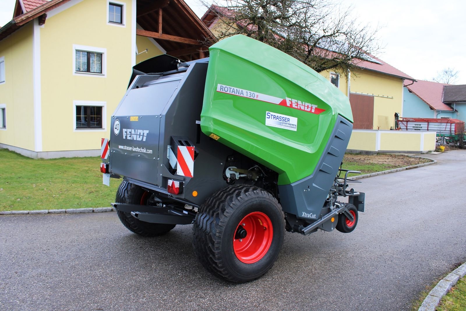 Rundballenpresse del tipo Fendt Rotana 130 F Xtra, Neumaschine In Neukirchen am Walde  (Immagine 4)