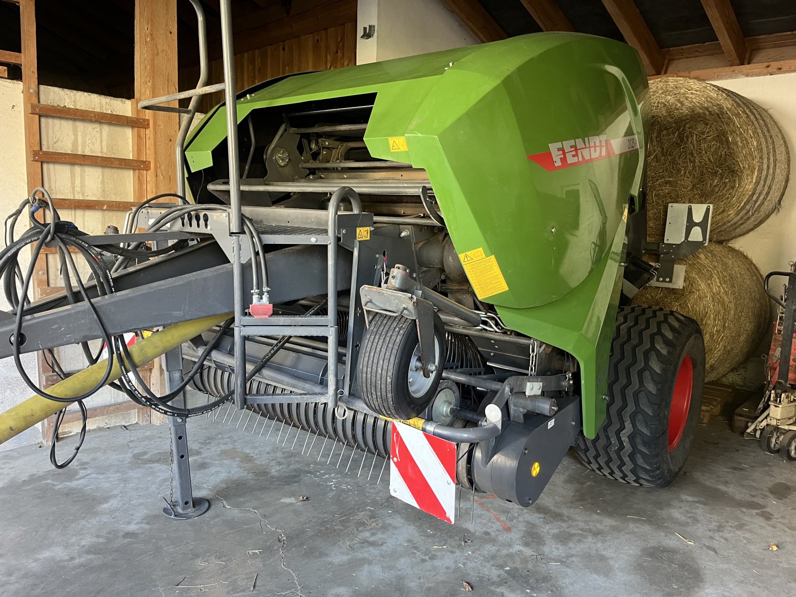 Rundballenpresse van het type Fendt Rotana 130 F, Gebrauchtmaschine in Donaueschingen (Foto 2)