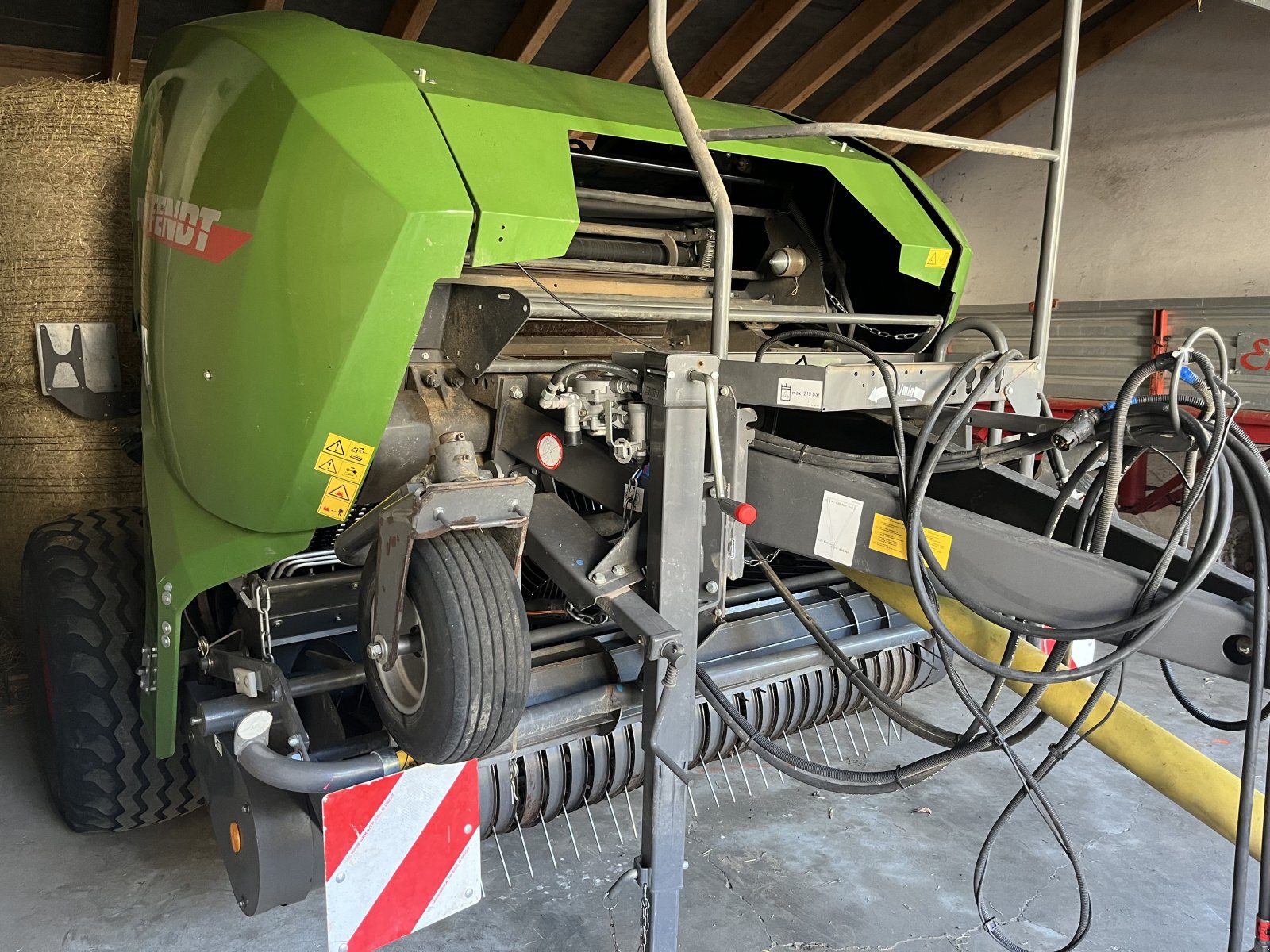 Rundballenpresse van het type Fendt Rotana 130 F, Gebrauchtmaschine in Donaueschingen (Foto 3)