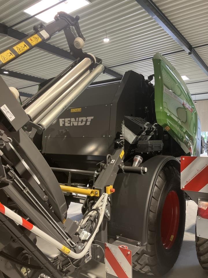 Rundballenpresse of the type Fendt ROTANA 130F COMBI, Gebrauchtmaschine in Randers SV (Picture 5)