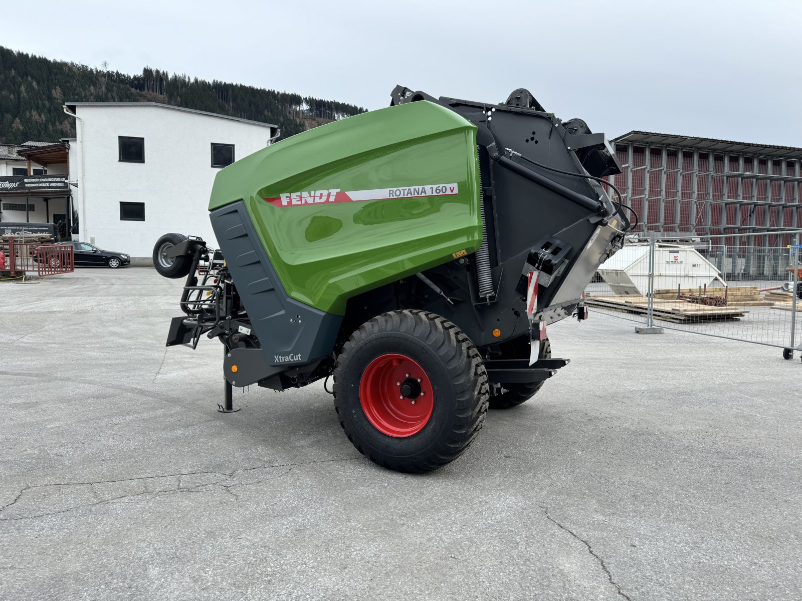 Rundballenpresse του τύπου Fendt Rotana 160 V Xtra, Neumaschine σε Sistrans (Φωτογραφία 2)