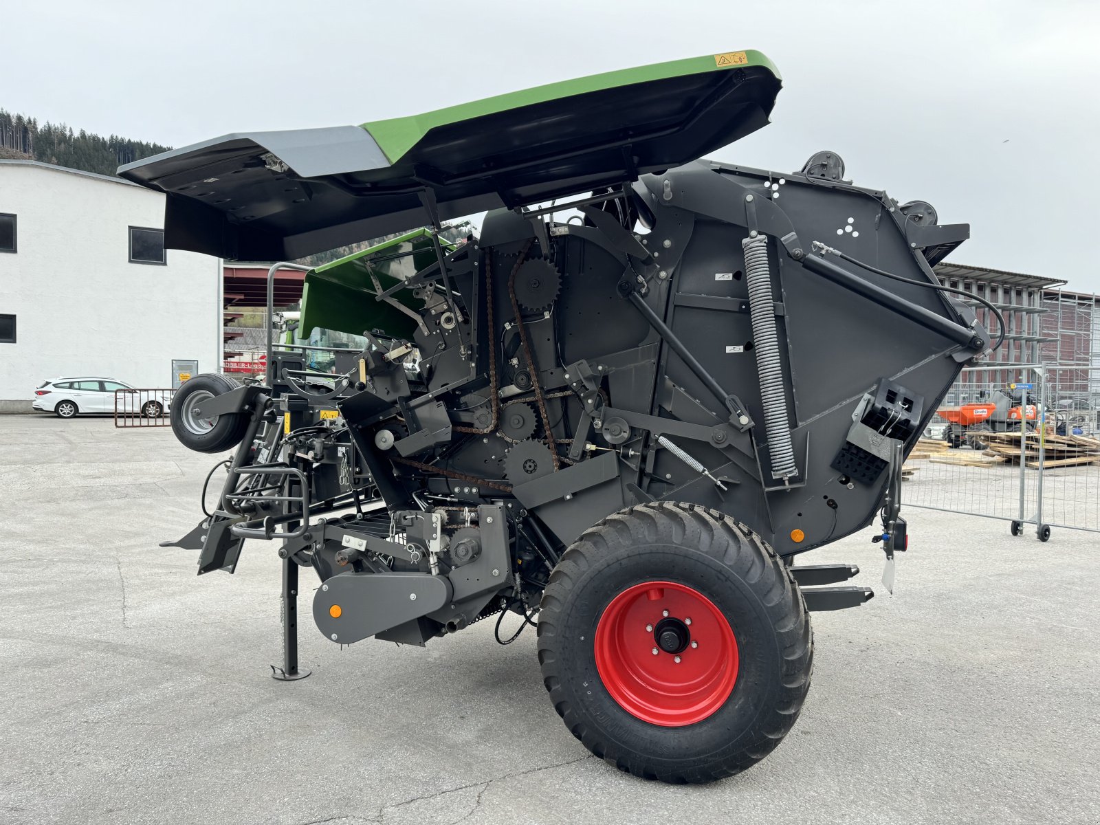 Rundballenpresse typu Fendt Rotana 160 V Xtra, Neumaschine v Sistrans (Obrázok 4)