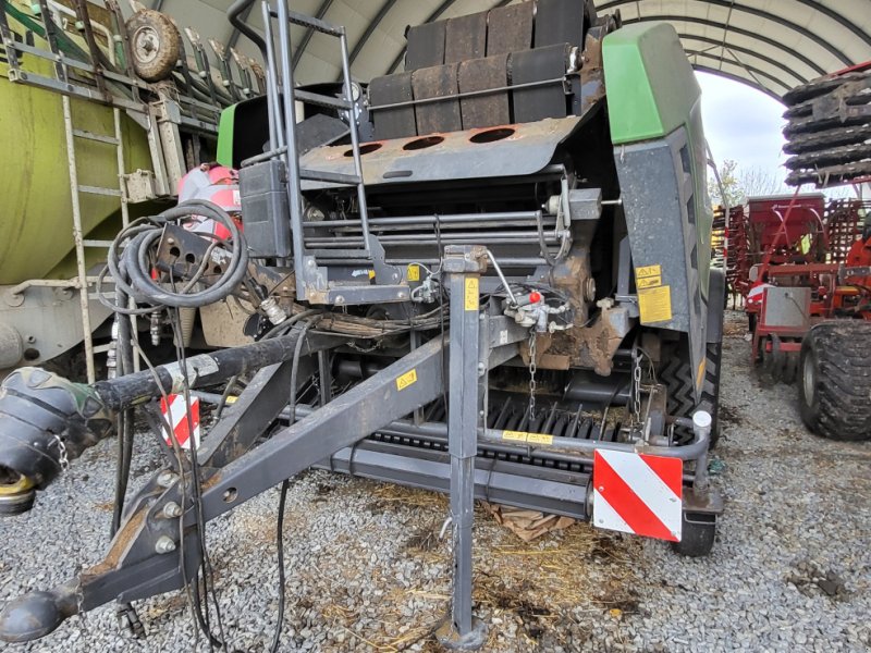 Rundballenpresse van het type Fendt Rotana 160 V, Gebrauchtmaschine in Kleinlangheim (Foto 1)