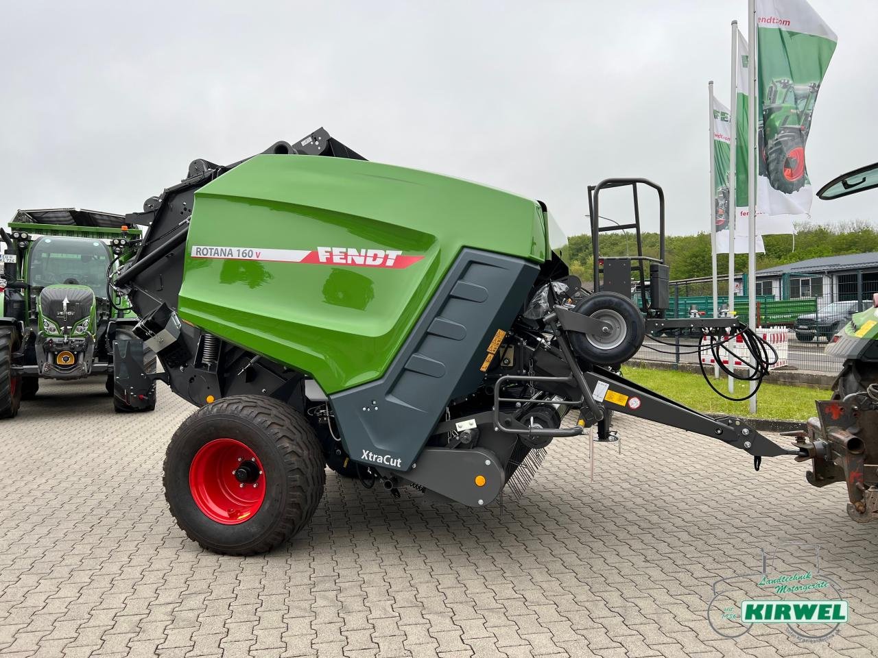 Rundballenpresse des Typs Fendt Rotana 160 Vxtra, Gebrauchtmaschine in Blankenheim (Bild 2)