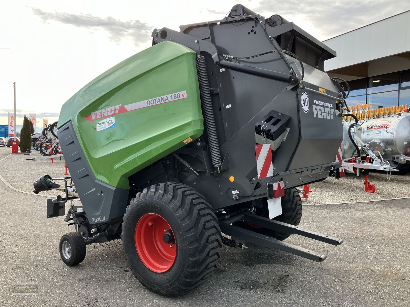 Rundballenpresse van het type Fendt Rotana 180 Xtra Cut, Gebrauchtmaschine in Gampern (Foto 4)