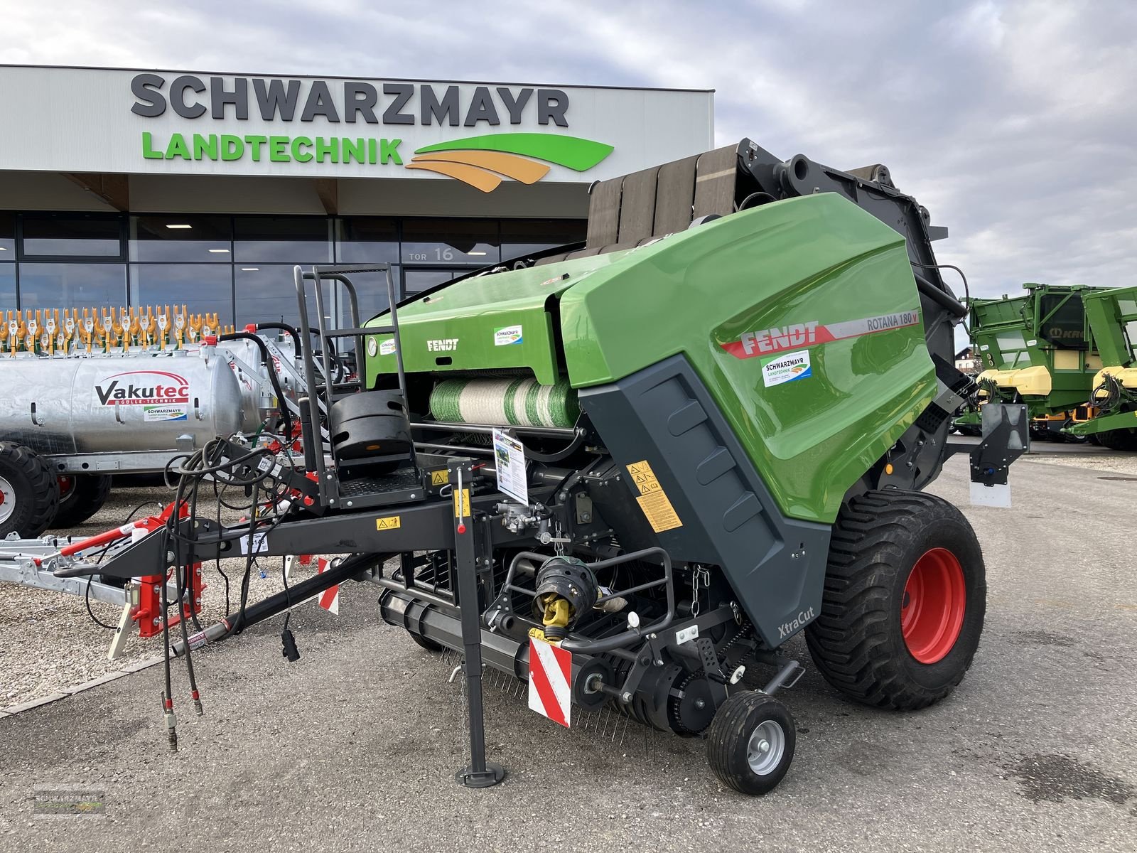 Rundballenpresse van het type Fendt Rotana 180 Xtra Cut, Gebrauchtmaschine in Gampern (Foto 1)