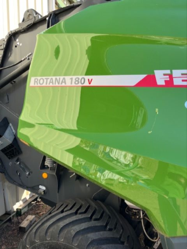 Rundballenpresse του τύπου Fendt ROTANA 180V XTRACUT, Gebrauchtmaschine σε CHAMPLECY (Φωτογραφία 4)