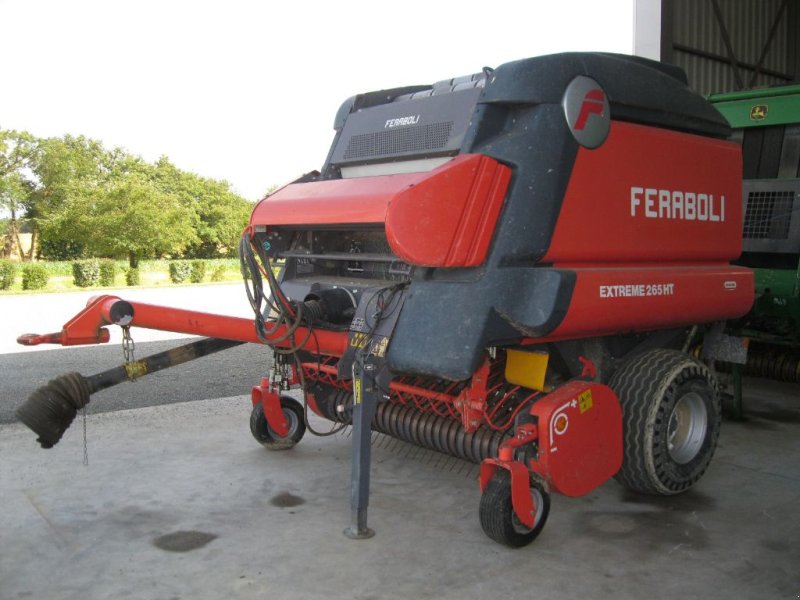 Rundballenpresse of the type Feraboli Extreme 265 HT, Gebrauchtmaschine in BRECE