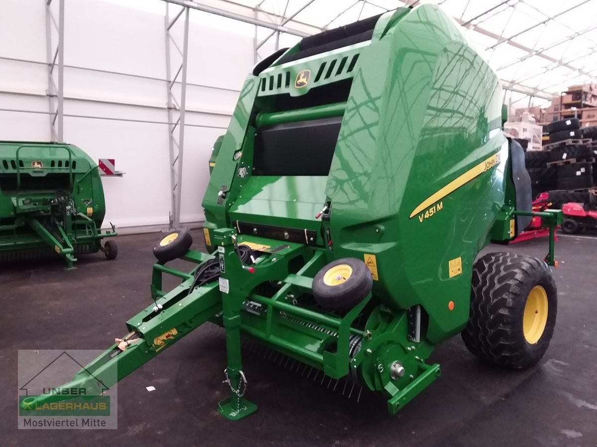 Rundballenpresse del tipo John Deere 451M, Neumaschine en Bergland (Imagen 1)