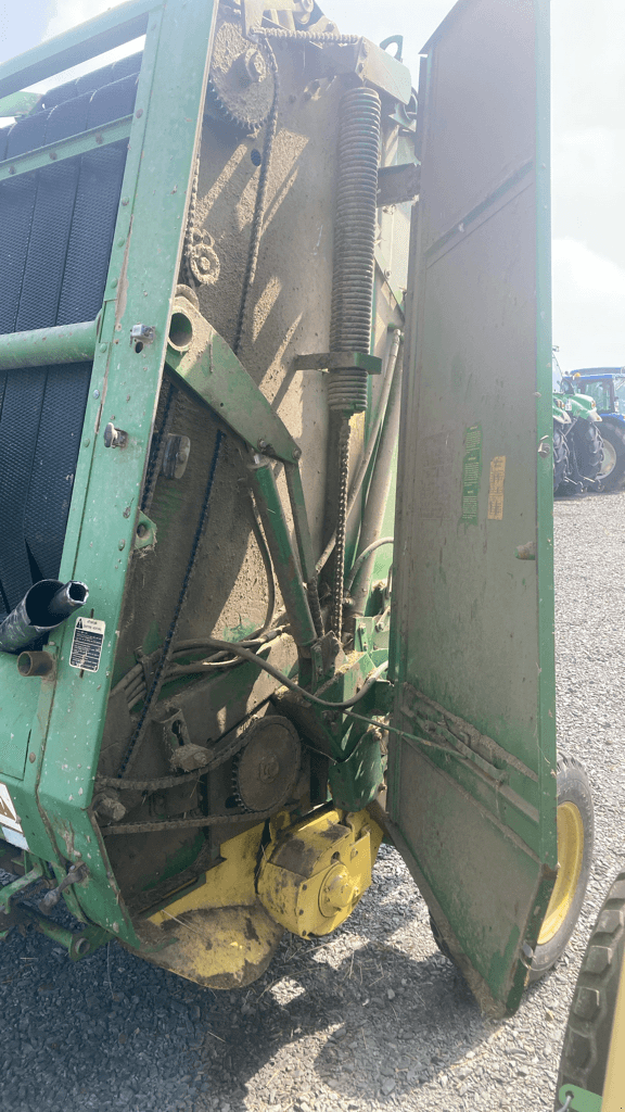 Rundballenpresse tipa John Deere 550, Gebrauchtmaschine u CONDE SUR VIRE (Slika 3)