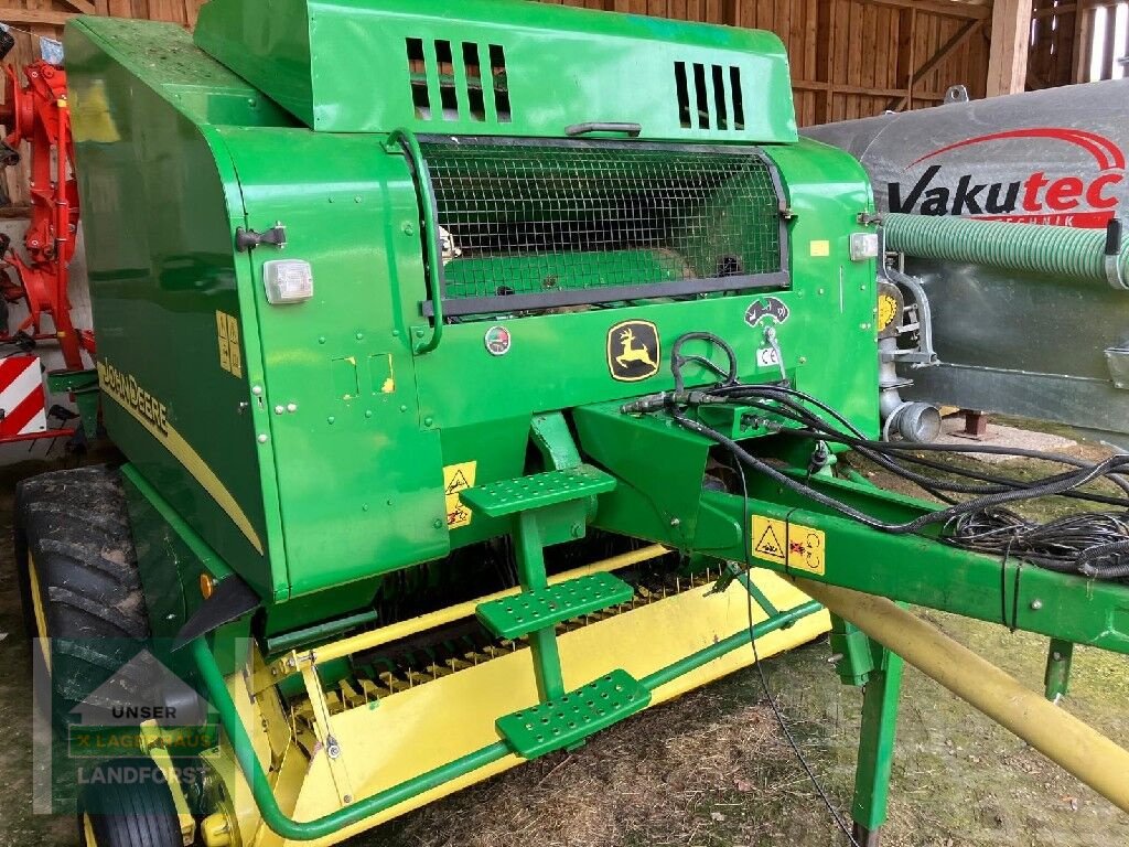 Rundballenpresse типа John Deere 568, Gebrauchtmaschine в Kapfenberg (Фотография 9)