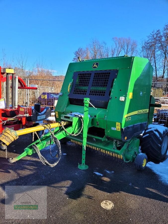 Rundballenpresse del tipo John Deere 572, Gebrauchtmaschine en Gleisdorf (Imagen 1)