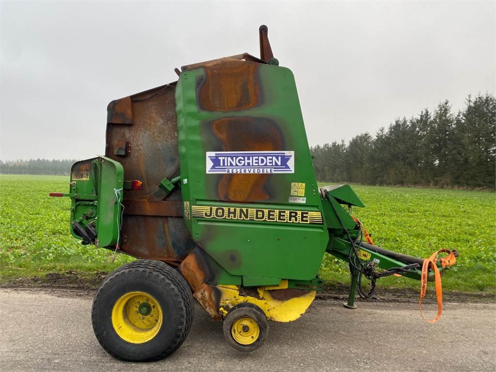 Rundballenpresse of the type John Deere 580, Gebrauchtmaschine in Hemmet (Picture 1)