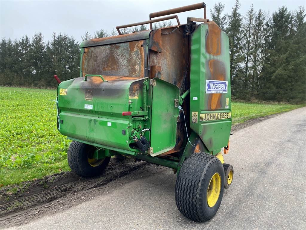 Rundballenpresse of the type John Deere 580, Gebrauchtmaschine in Hemmet (Picture 2)