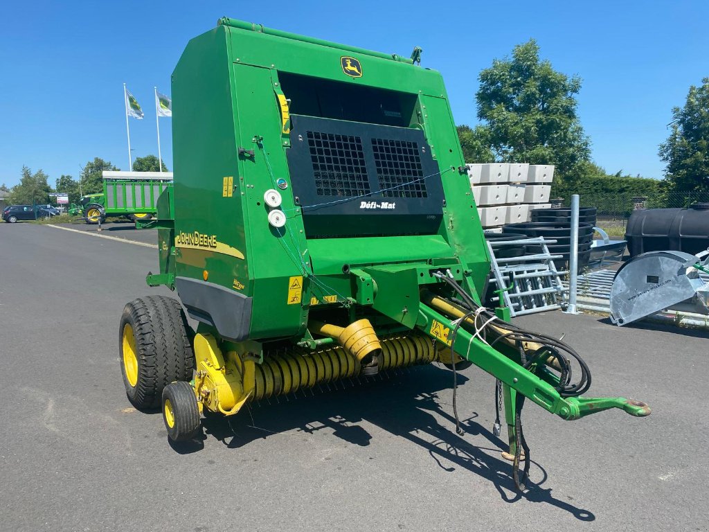 Rundballenpresse del tipo John Deere 582 HIFLOW FICELLE FILET (  DESTOCKAGE ), Gebrauchtmaschine en SAINT FLOUR (Imagen 1)