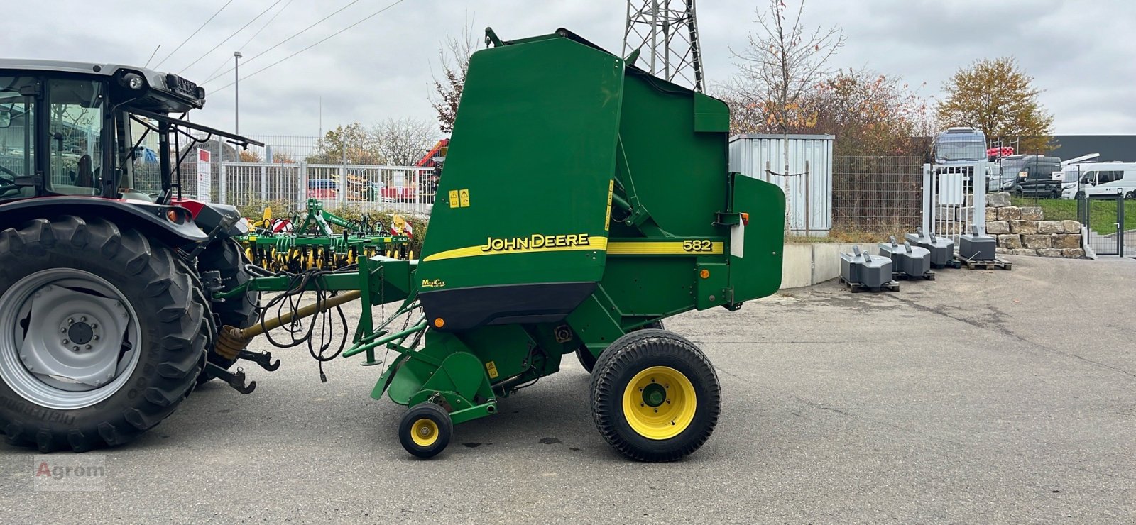 Rundballenpresse des Typs John Deere 582 Maxi Cut, Gebrauchtmaschine in Herrenberg-Gültstein (Bild 12)