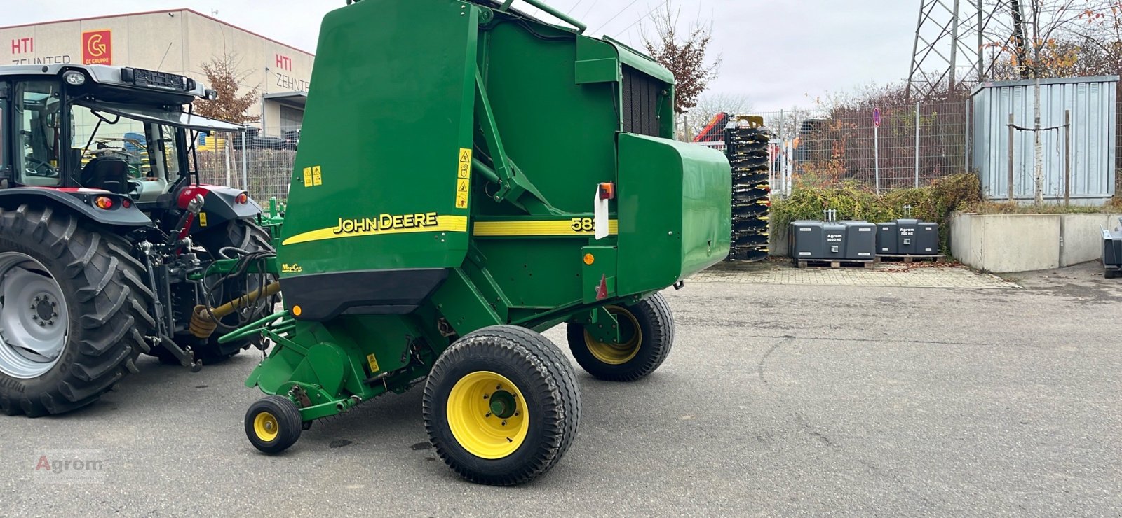 Rundballenpresse des Typs John Deere 582 Maxi Cut, Gebrauchtmaschine in Herrenberg-Gültstein (Bild 15)