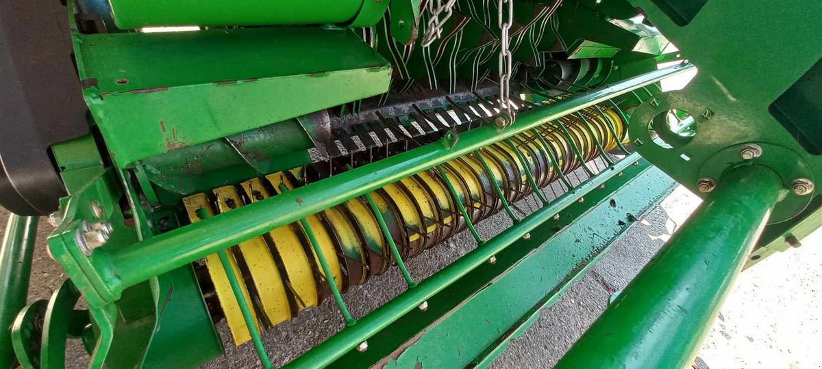 Rundballenpresse tip John Deere 582, Gebrauchtmaschine in Villach/Zauchen (Poză 4)