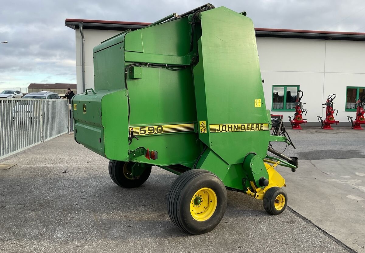 Rundballenpresse tip John Deere 590 C Maxicut, Gebrauchtmaschine in Zwettl (Poză 3)