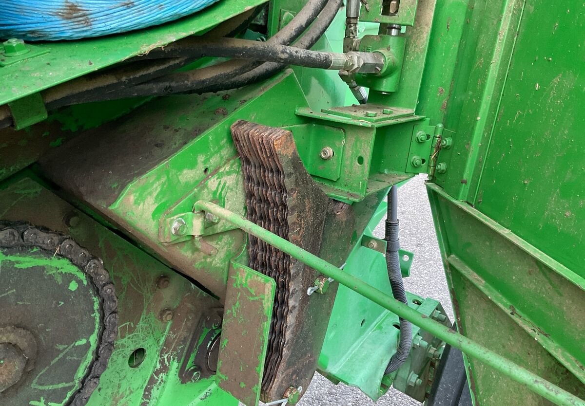 Rundballenpresse tip John Deere 590 C Maxicut, Gebrauchtmaschine in Zwettl (Poză 17)