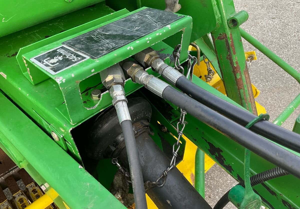 Rundballenpresse tip John Deere 590 C Maxicut, Gebrauchtmaschine in Zwettl (Poză 24)