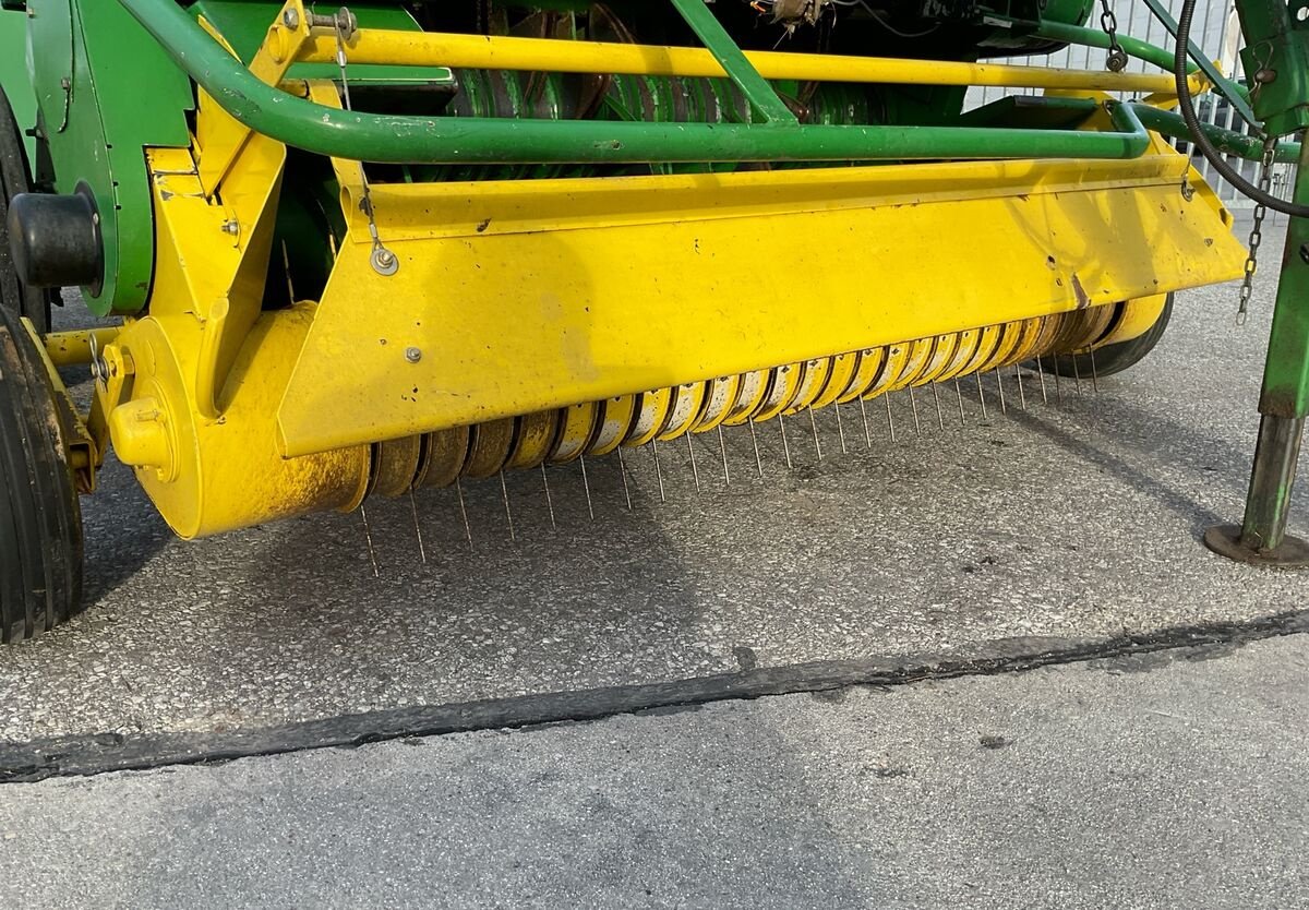 Rundballenpresse tip John Deere 590 C Maxicut, Gebrauchtmaschine in Zwettl (Poză 23)