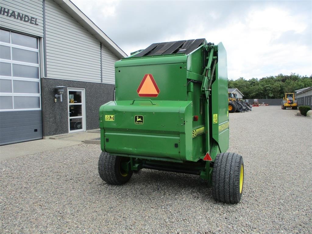 Rundballenpresse of the type John Deere 590 Med netbinding. Har kun presset 18.930baller., Gebrauchtmaschine in Lintrup (Picture 8)